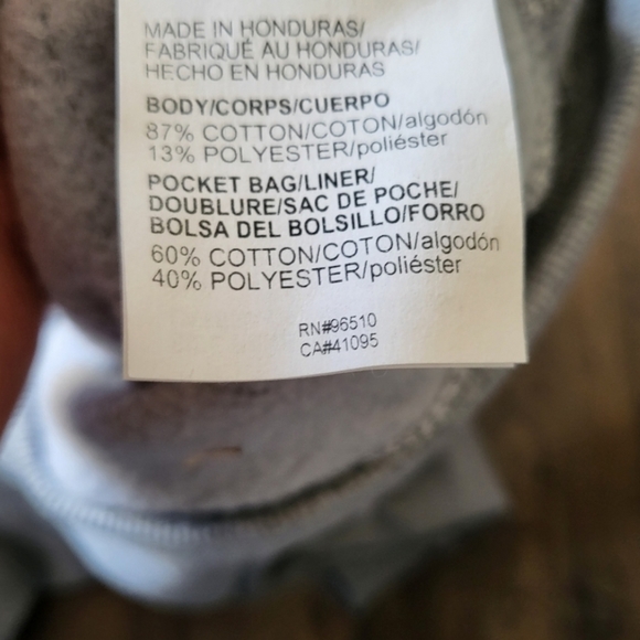 Project Rock Under Armour Thick Activewear Hoodie Sweater Warm Up - Picture 6 of 9